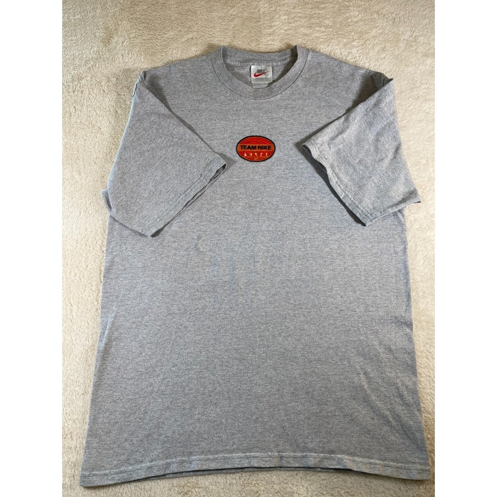 VINTAGE Nike Team Nike Logo patch T-Shirt Size Large Gray USA Swoosh Sports
